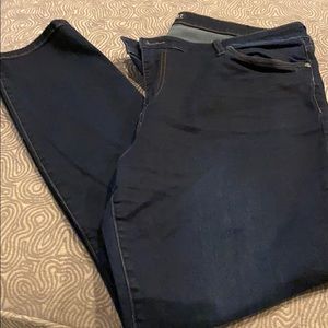 Barely worn dark blue Kut from the Kloth Jeans-18
